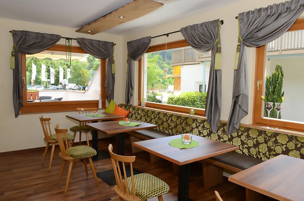 Garni Gruenau Hotel San Martino In Passiria  Екстериор снимка