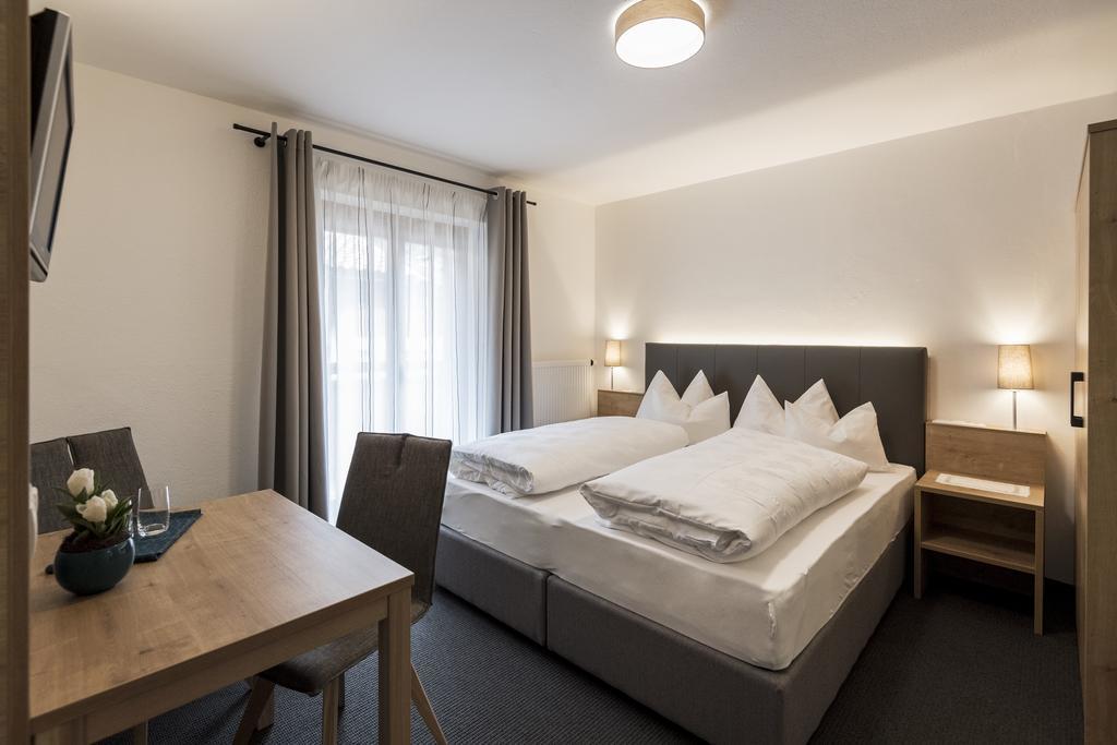 Garni Gruenau Hotel San Martino In Passiria  Екстериор снимка