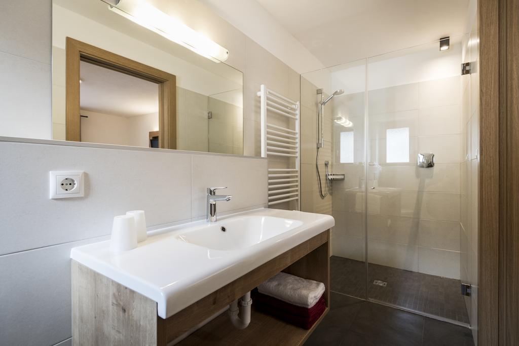 Garni Gruenau Hotel San Martino In Passiria  Екстериор снимка