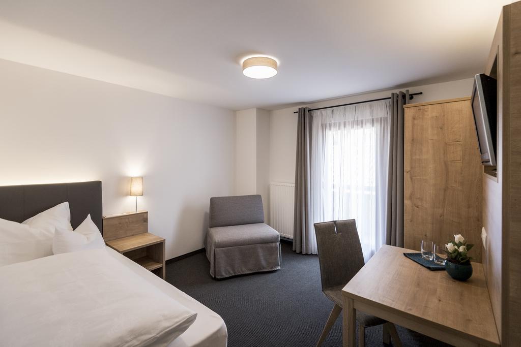 Garni Gruenau Hotel San Martino In Passiria  Екстериор снимка