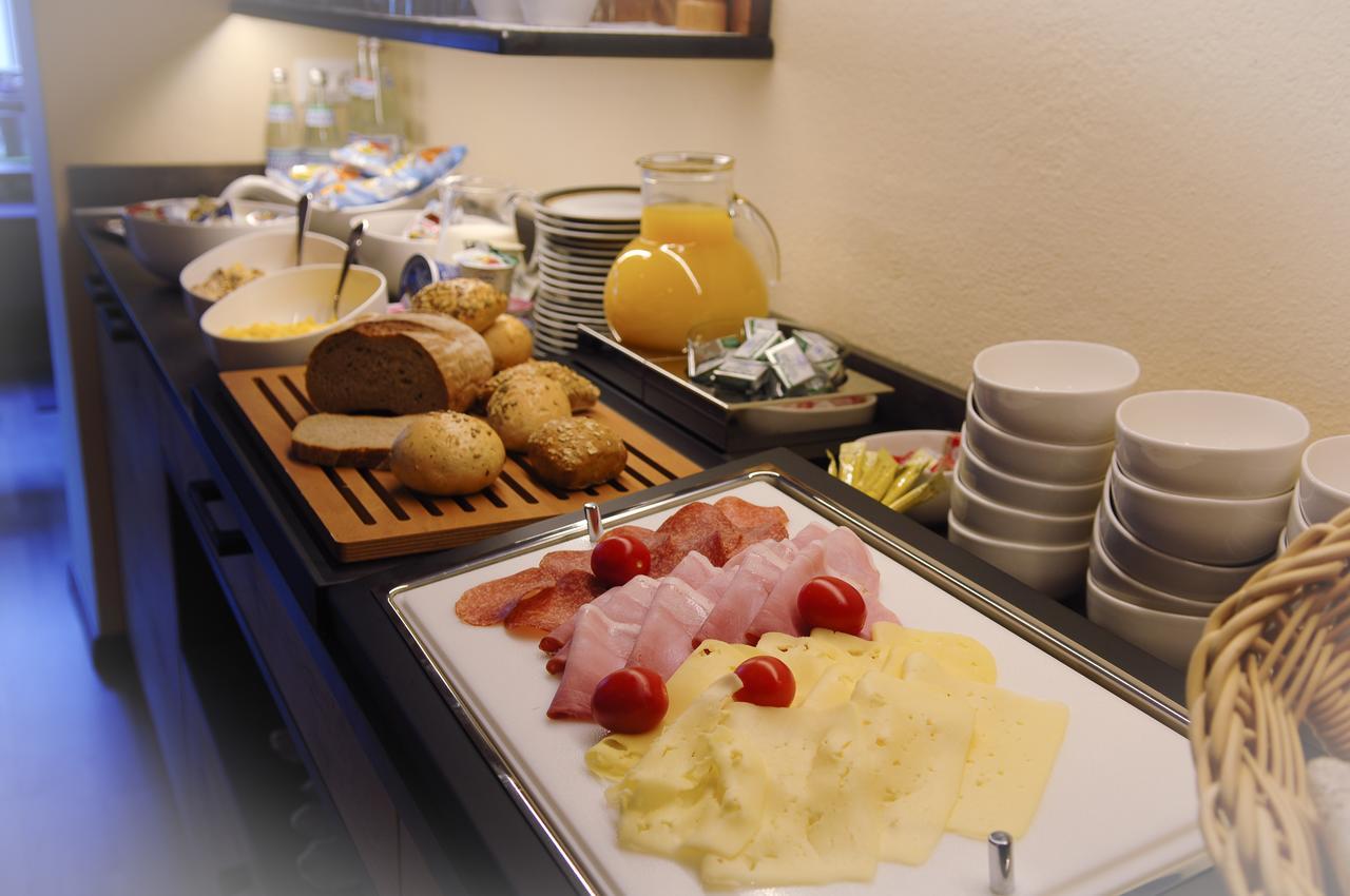 Garni Gruenau Hotel San Martino In Passiria  Екстериор снимка